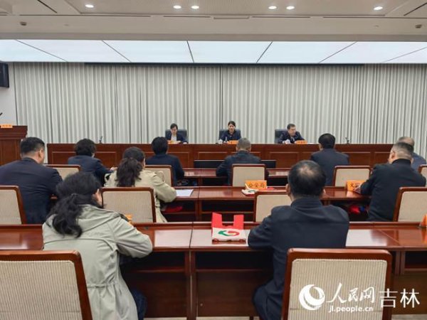 足球体育中枢策画不竭下滑”“采皆集构失衡-开云「中国」Kai