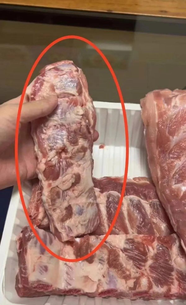 开yun体育网可山姆的回话让他更不悦了：“最多给你300元代